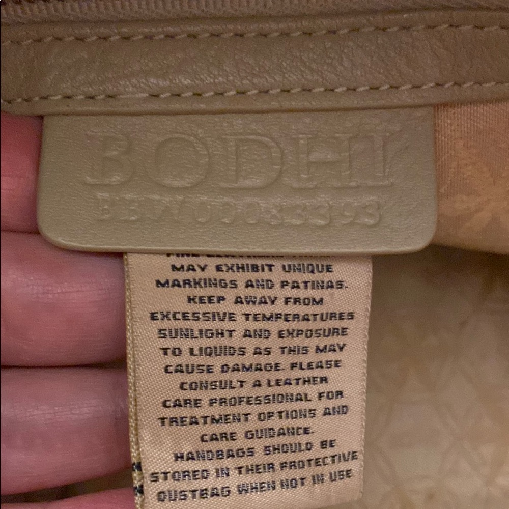 Bodhi Tan and Gold Women's Bag with dust bag - Picture 2 of 11